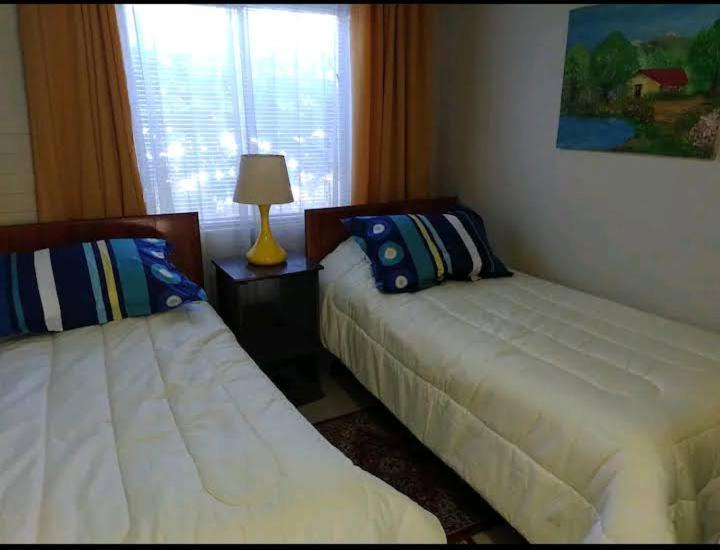 Hostal Renca, Casa Hotel サンティアゴ エクステリア 写真